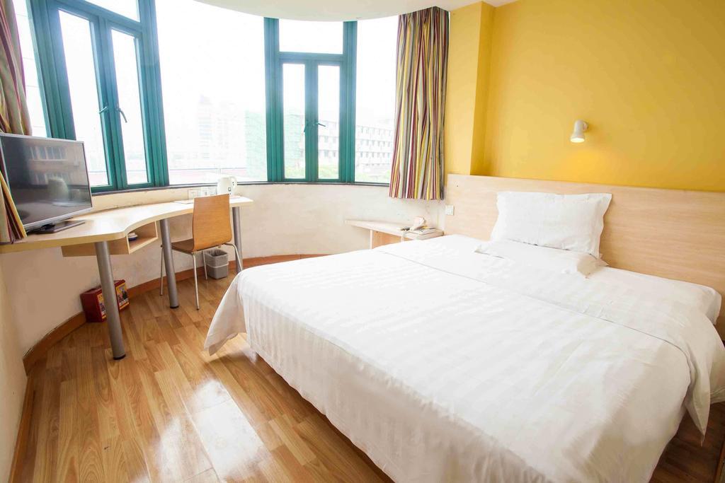 7Days Inn Guangzhou Xinshi Chambre photo